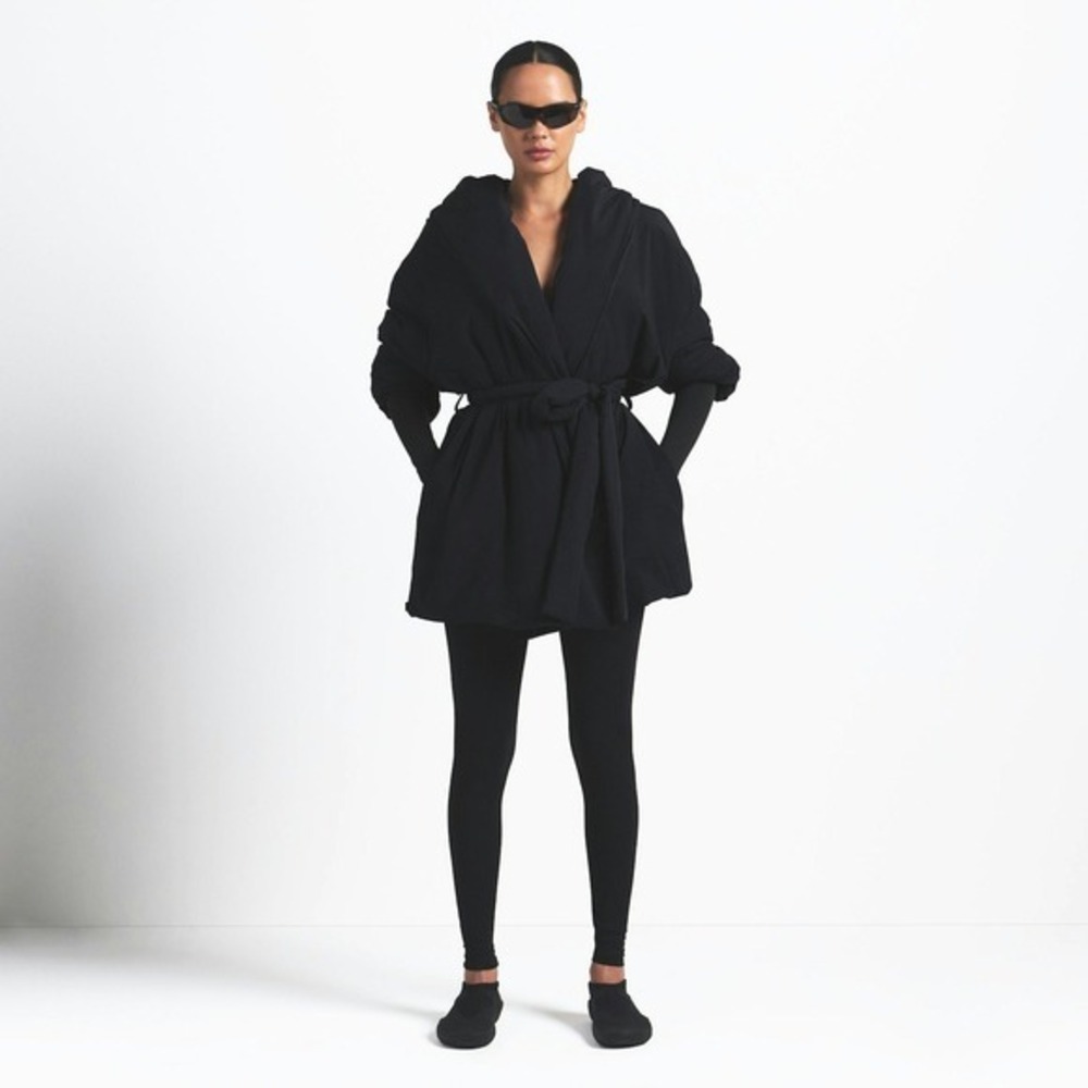 NWOT SKIMS x Nike Woven Nylon Cozy Wrap‎ Coat Obsidian Belted Hood Oversized Med